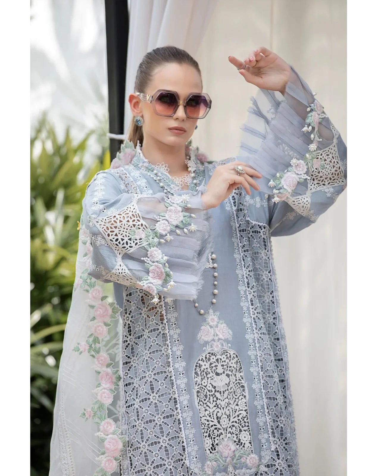 FINESSE - Danoori FINESSE - Danoori