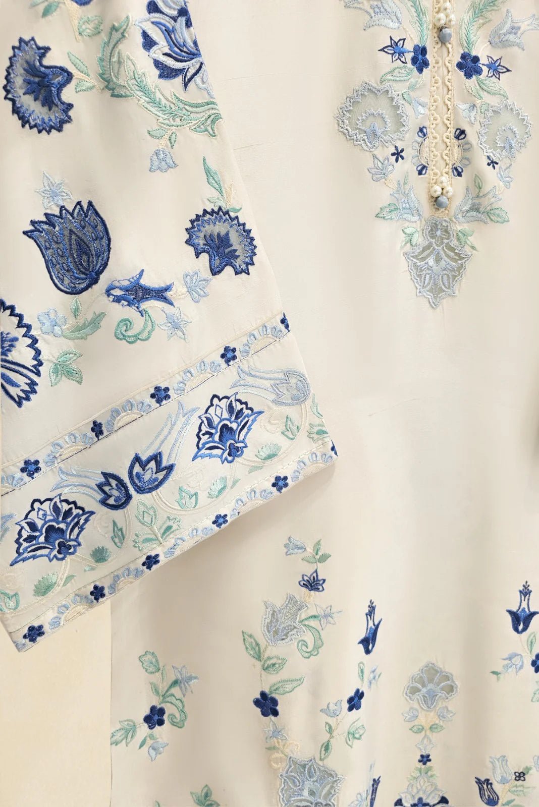 NEELUM - RAW SILK - Danoori